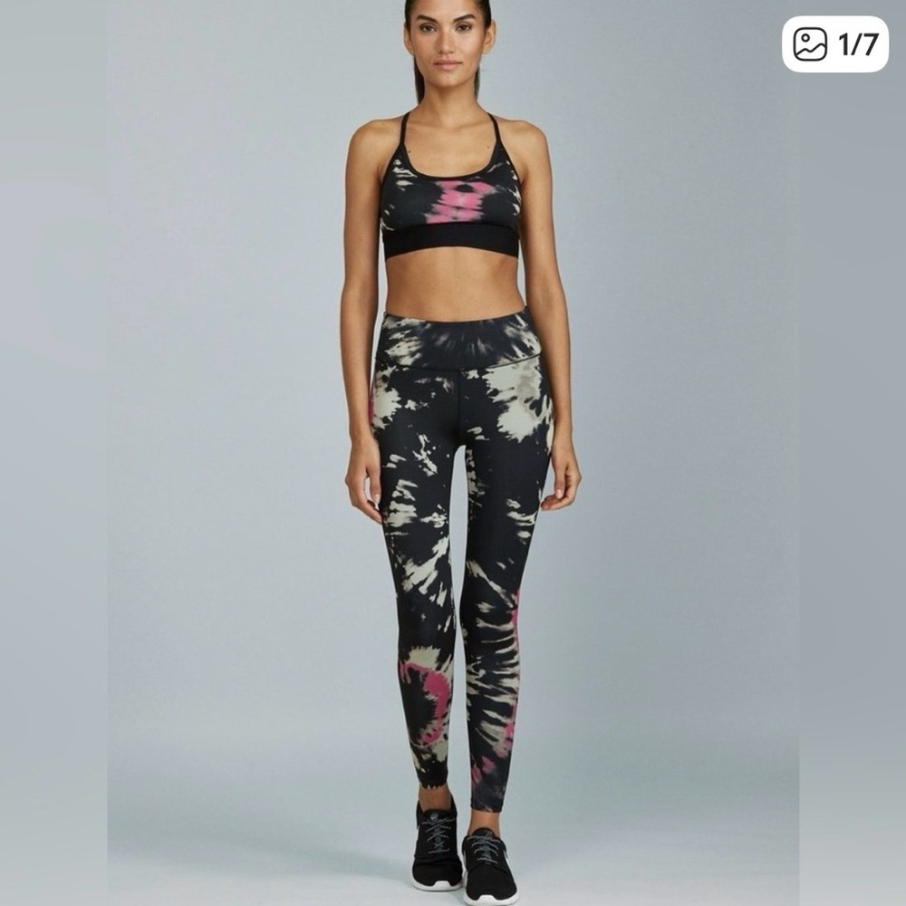 Noli Womans Black and Pink Tie-Dye Leggings